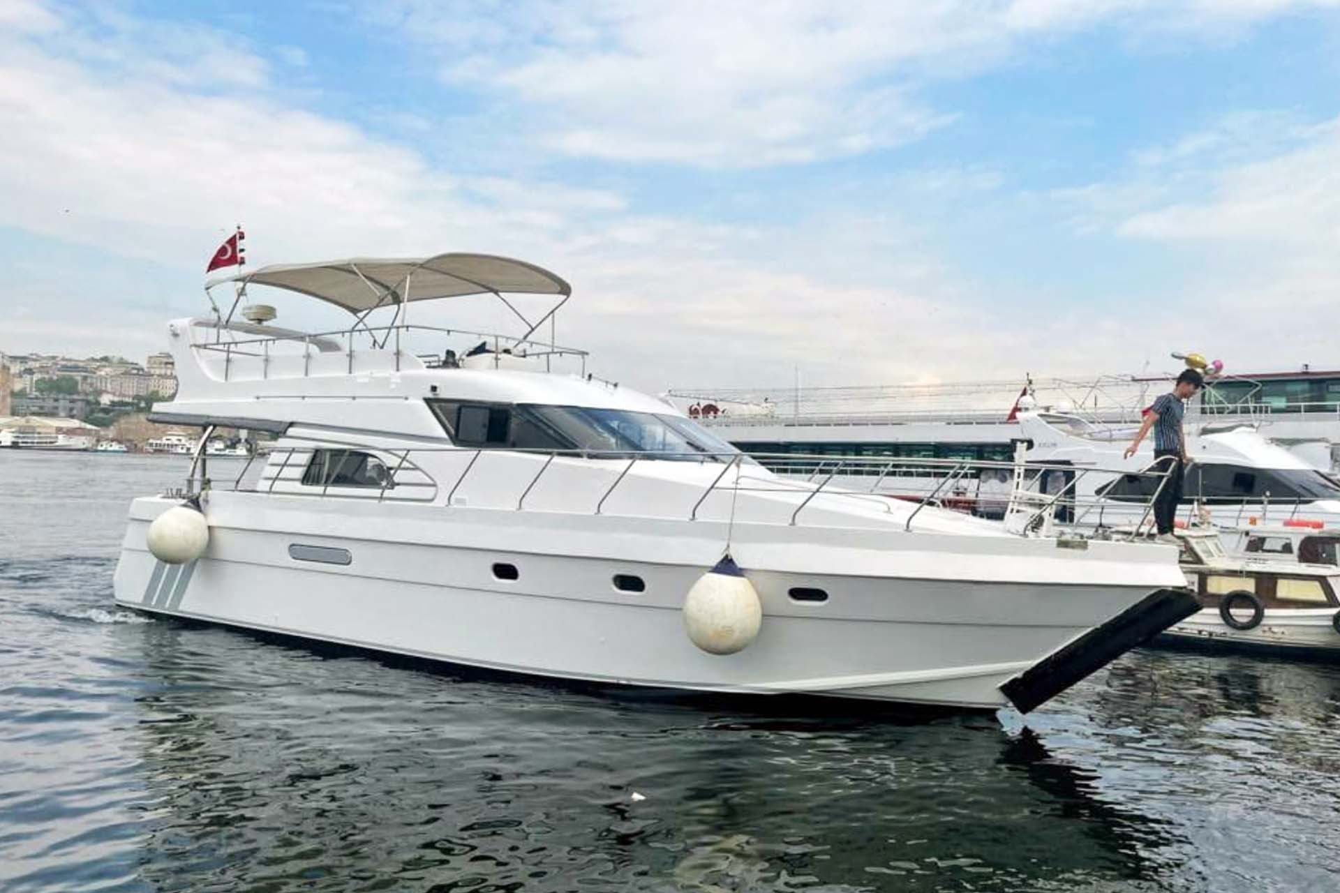 15 Metre Motoryat - Royal E